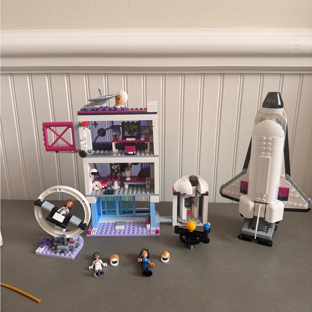 Lego Friends Olivia’s Space Academy, 41713